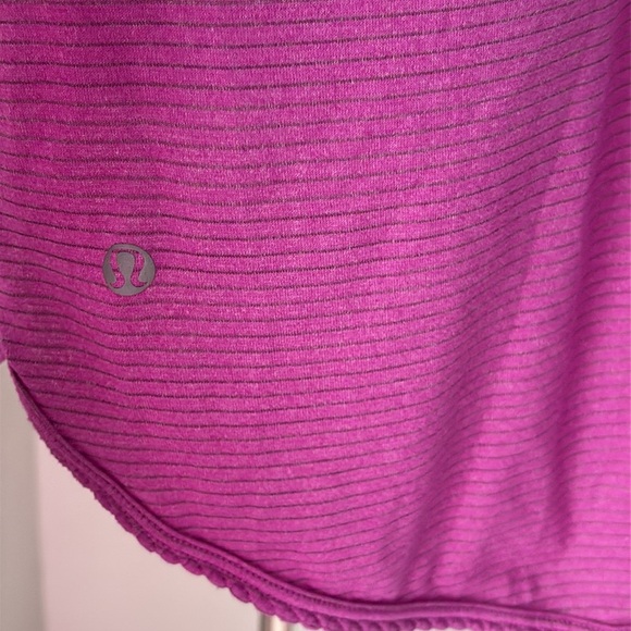 Lululemon scalloped racer back tank top pink - Picture 7 of 8
